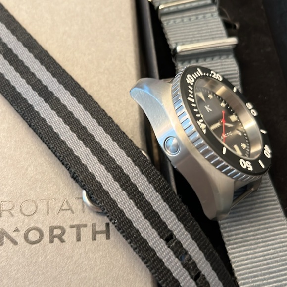 Rotate North “Arctic” dive watch - Picture 8 of 8